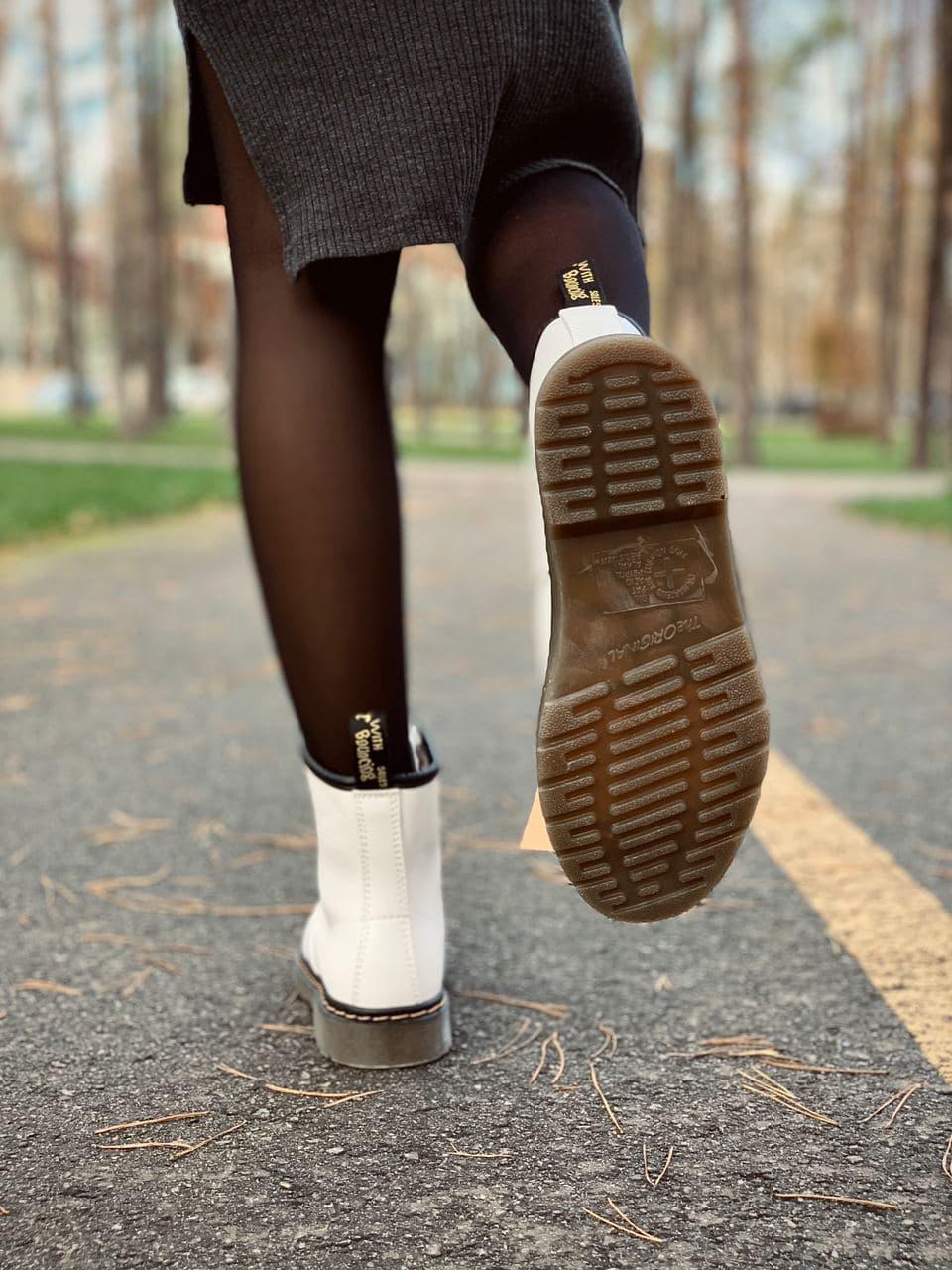 Dr. Martens White Brown