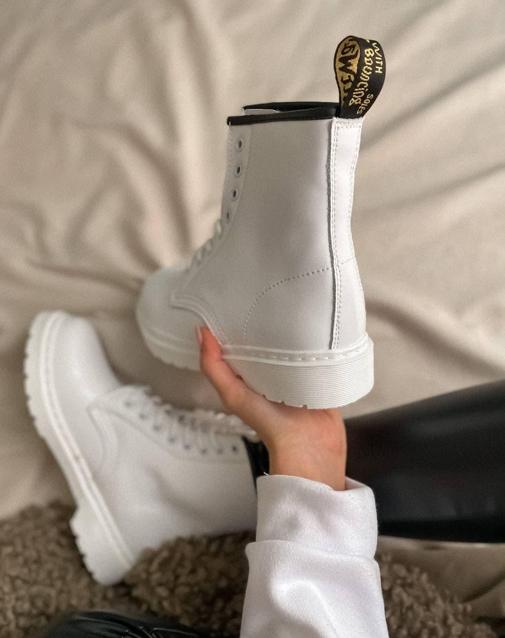 Dr. Martens 1460 White Fur No Logo