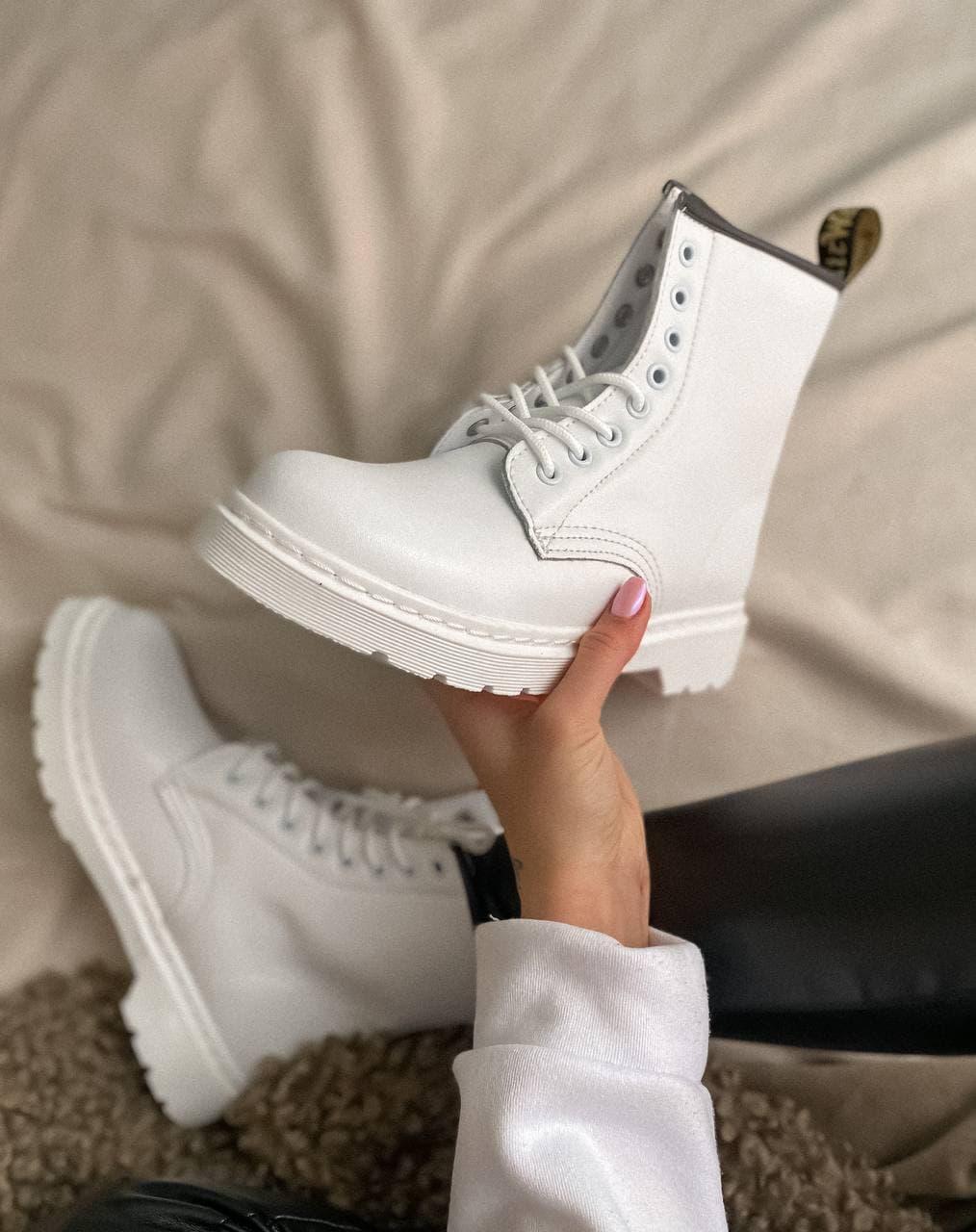 Dr. Martens 1460 White Fur No Logo