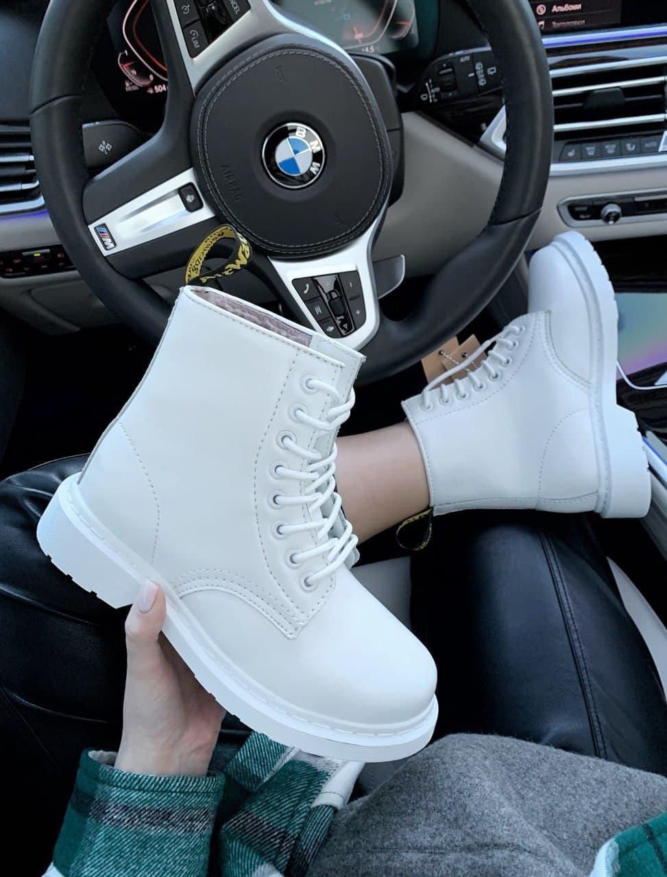 Dr. Martens White No Logo