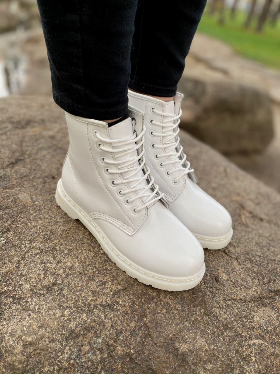 Dr. Martens White No Logo 2