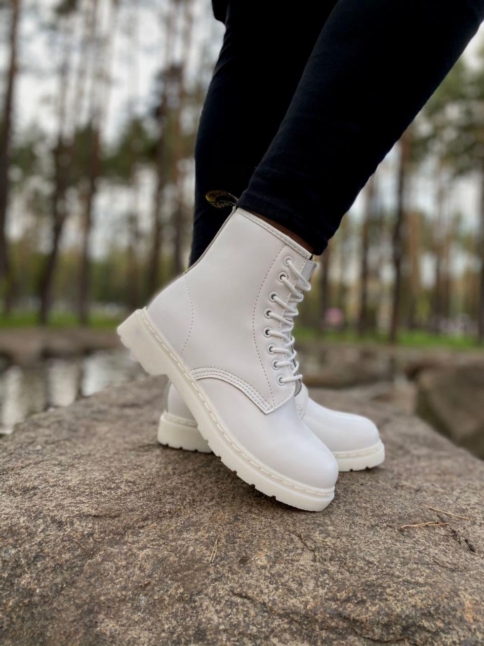 Dr. Martens White No Logo 2