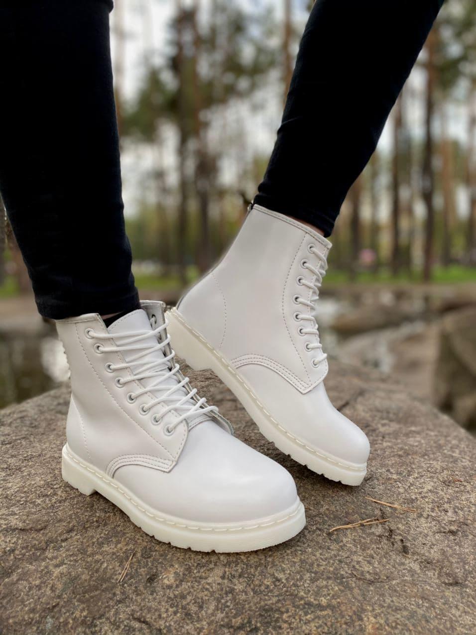 Dr. Martens White No Logo 2