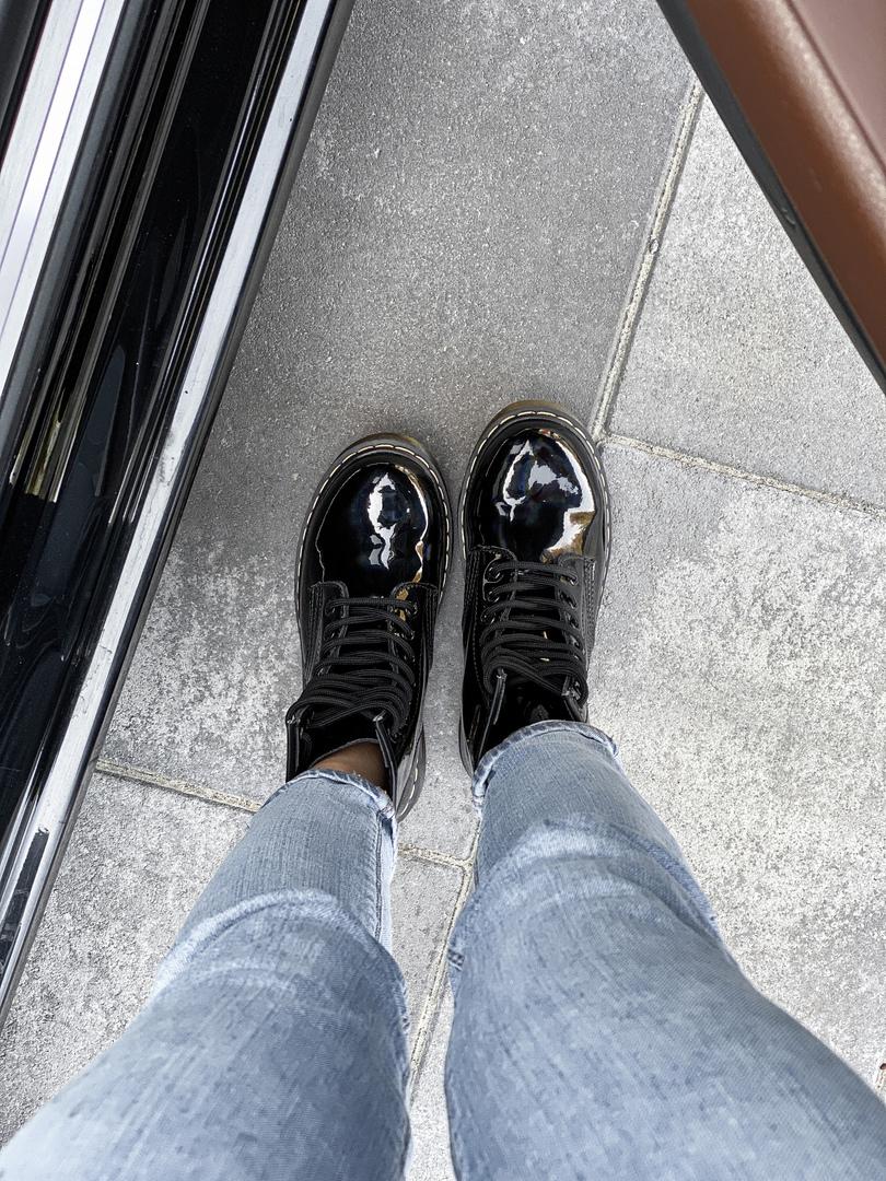 Dr. Martens Patent Black 3