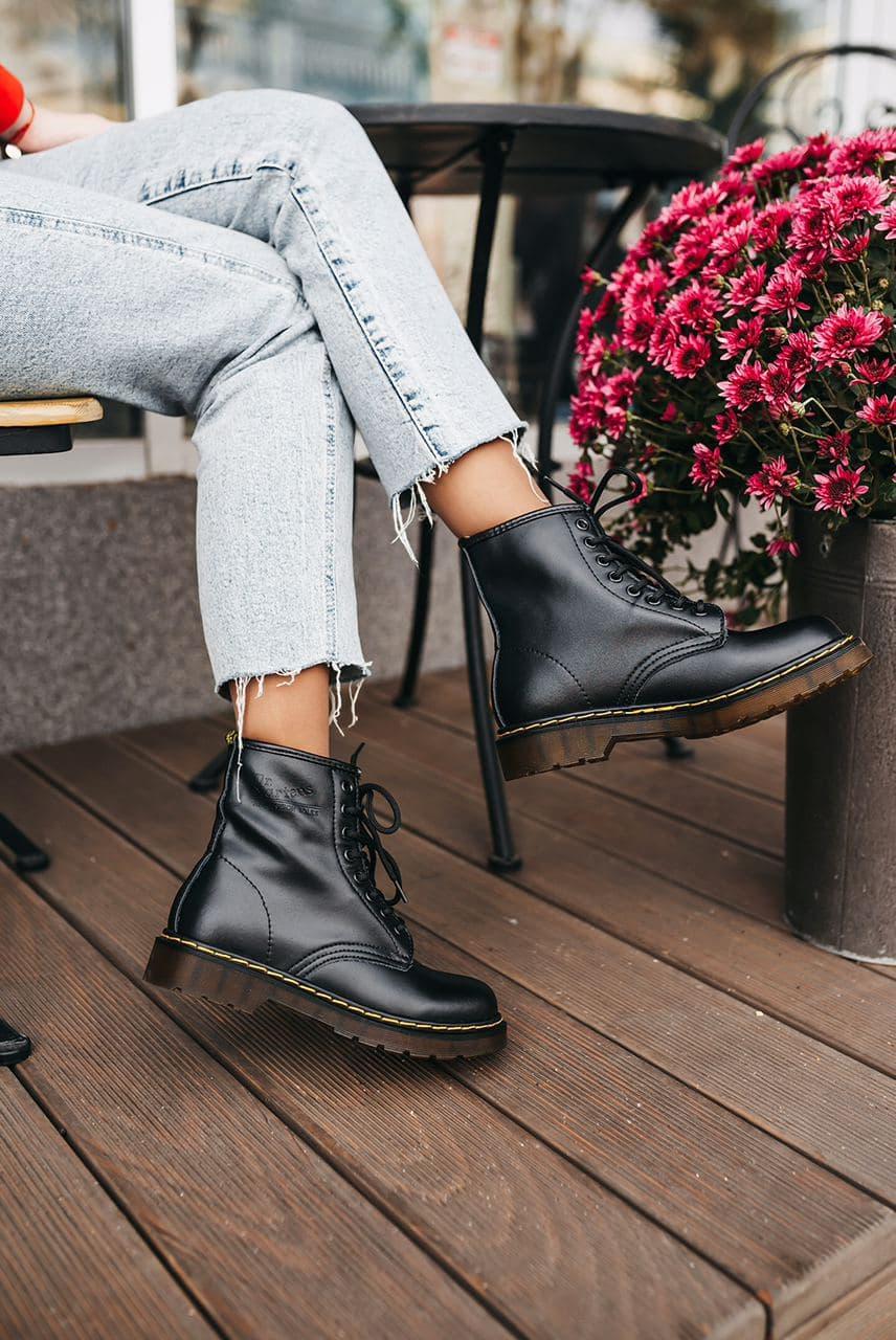 Dr. Martens Black Logo