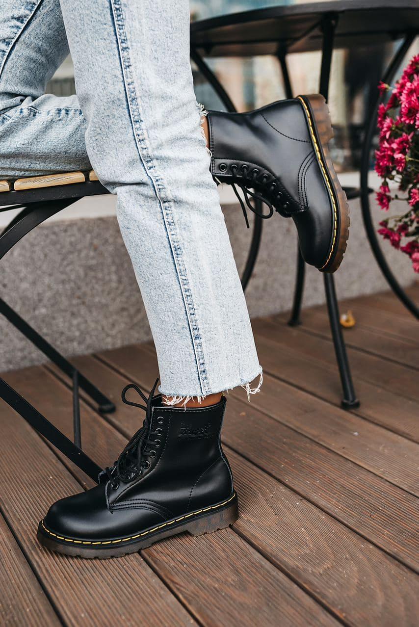 Dr. Martens Black Logo