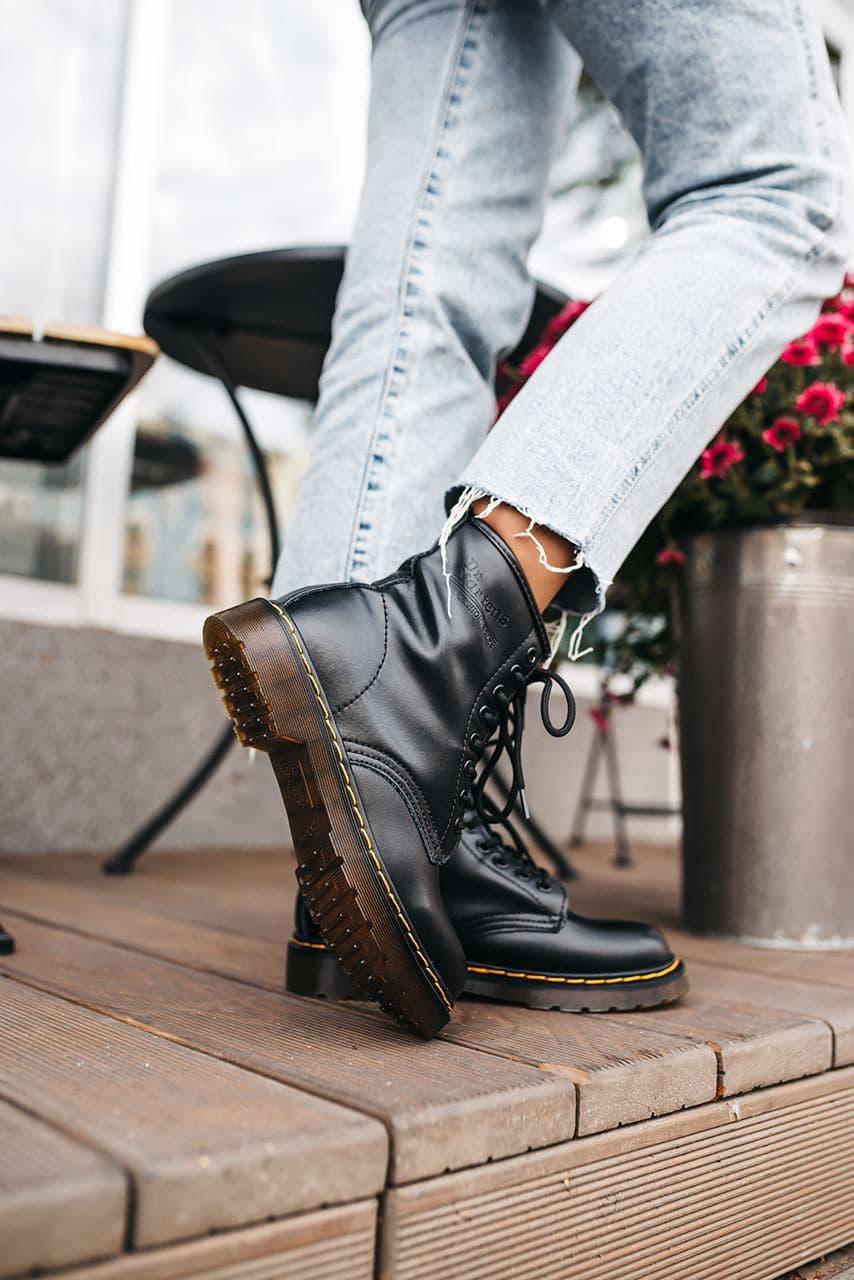 Dr. Martens Black Logo