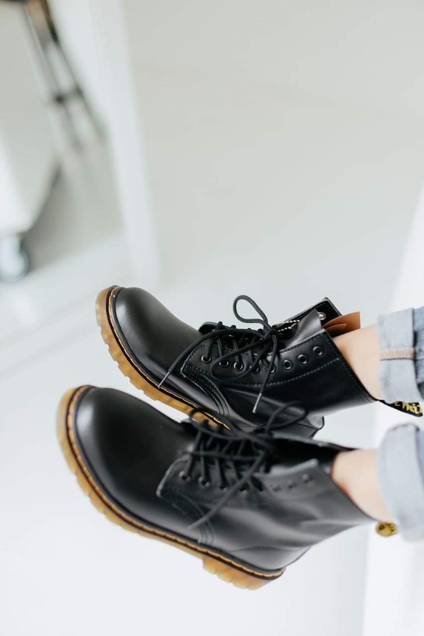 Dr. Martens Black No Logo