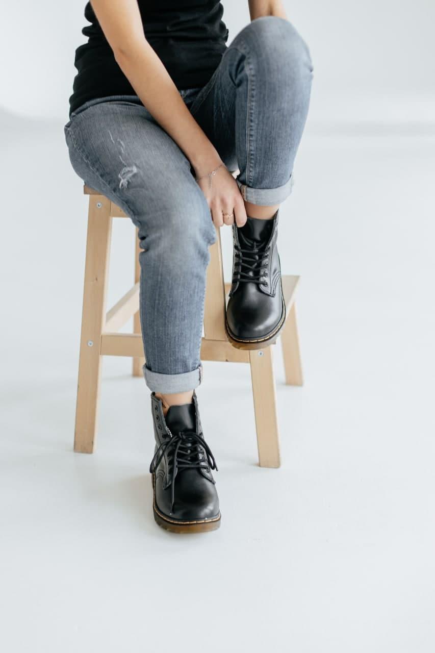 Dr. Martens Black No Logo