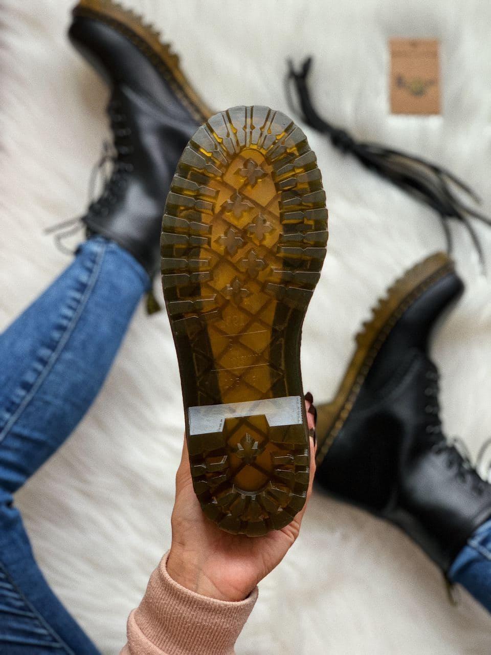 Dr. Martens Black No Logo LUX