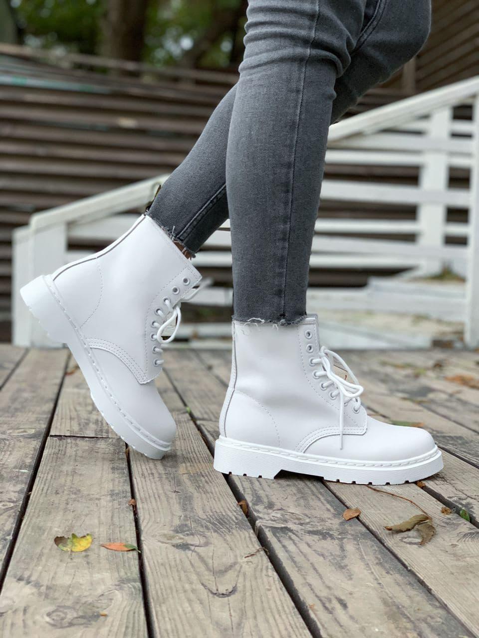Dr. Martens White No Logo 1