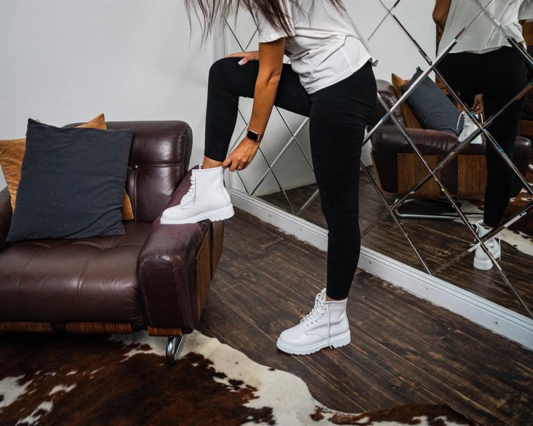 Dr. Martens White Logo 2