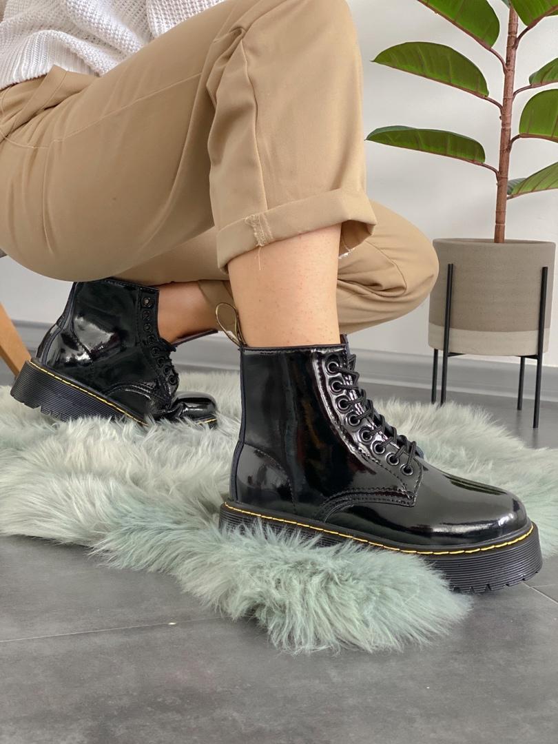 Dr. Martens JADON Patent Black No Logo