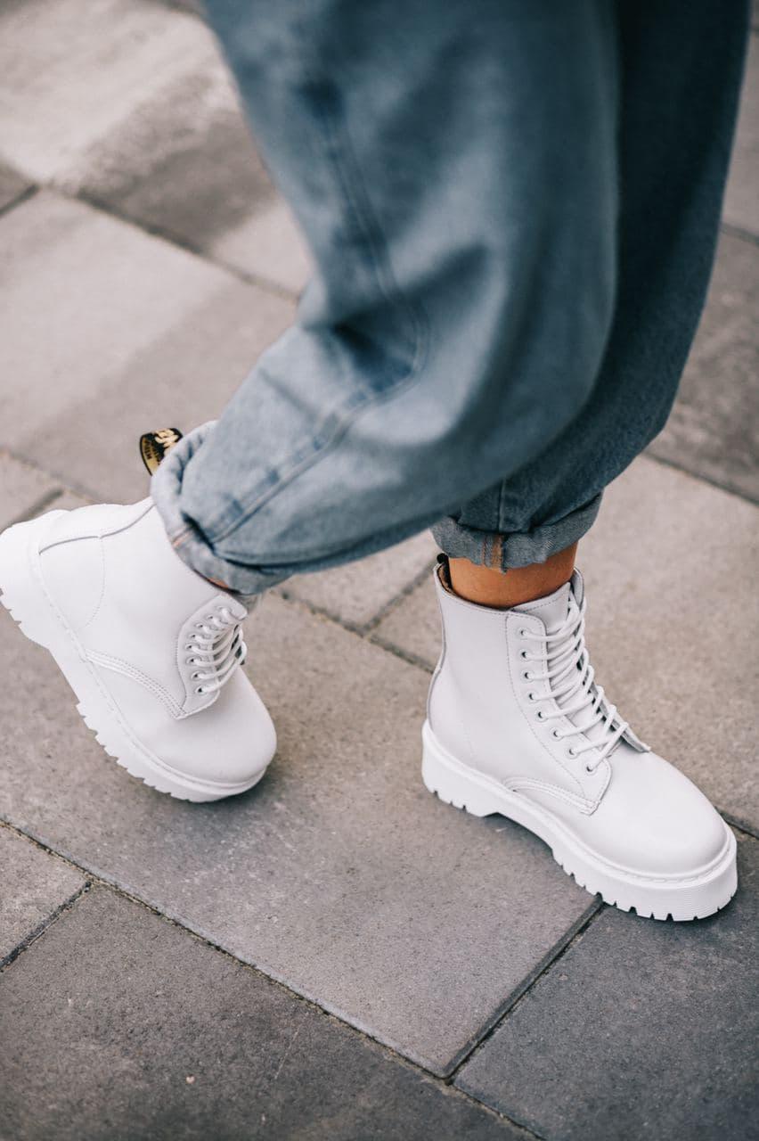 Dr. Martens JADON Mono White Fur No Logo