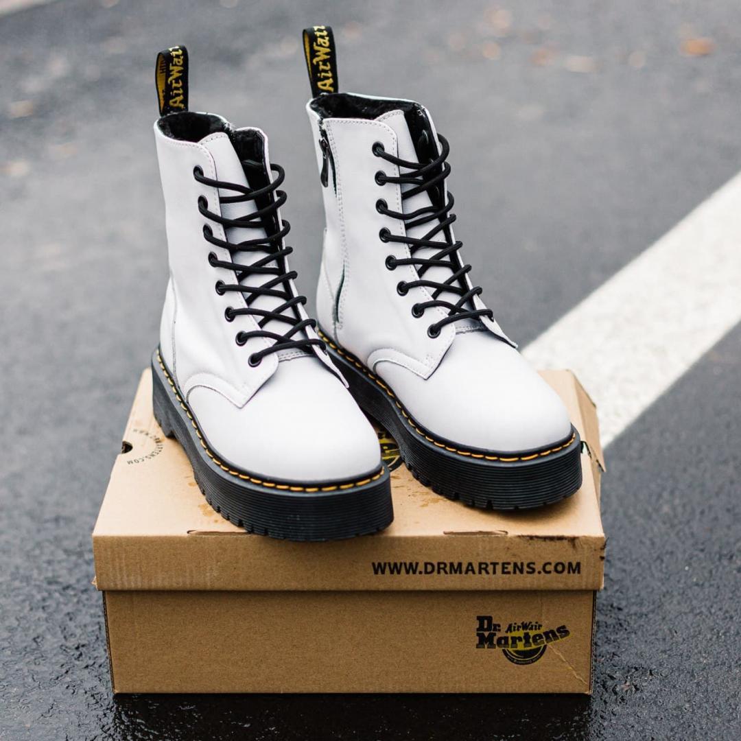 Dr. Martens JADON White Black No Logo