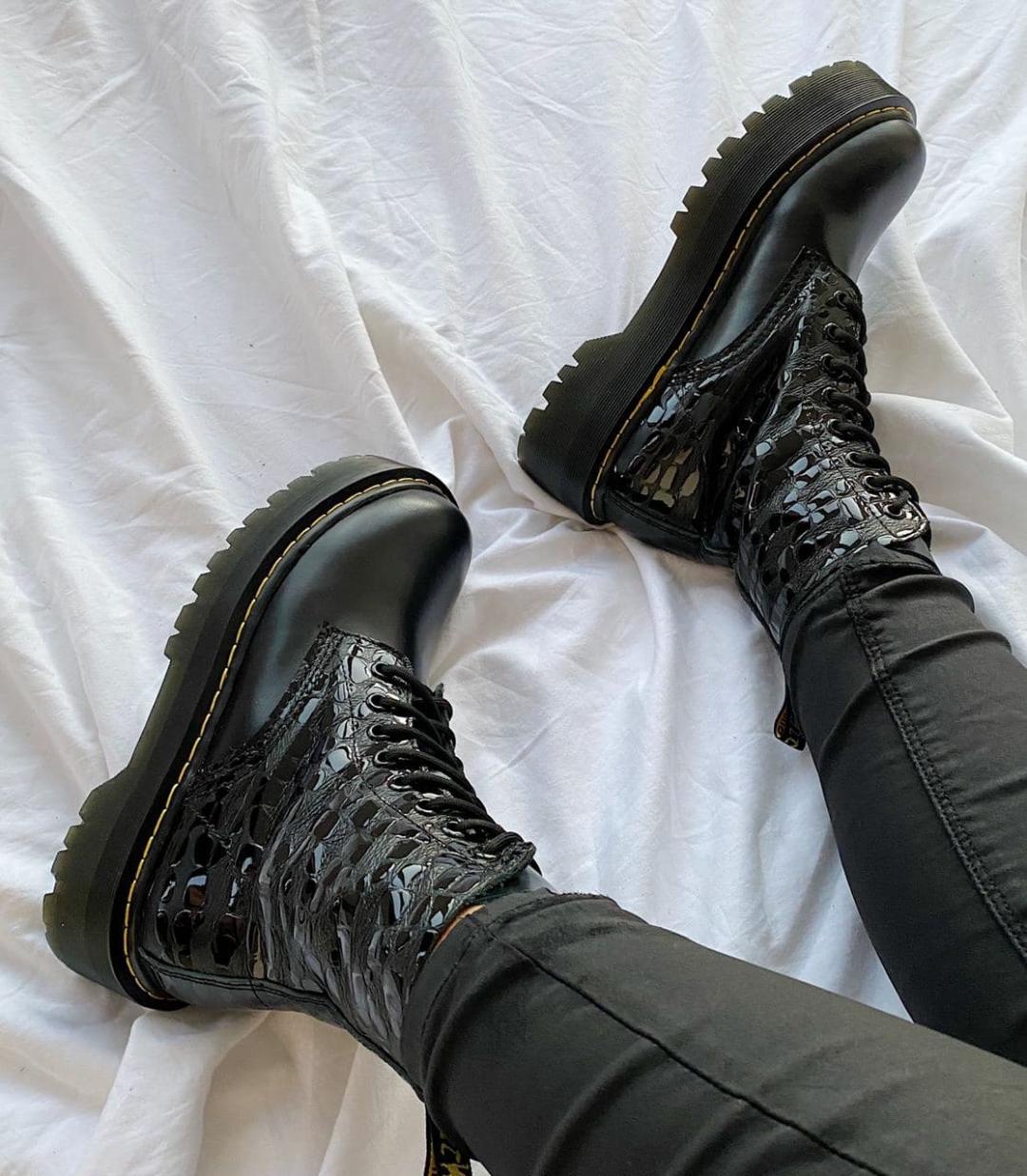 Dr. Martens JADON Black