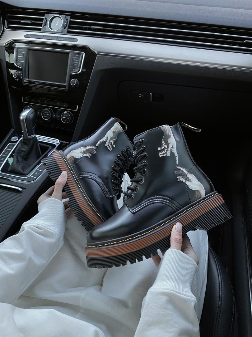 Dr. Martens JADON Pictures Black Brown