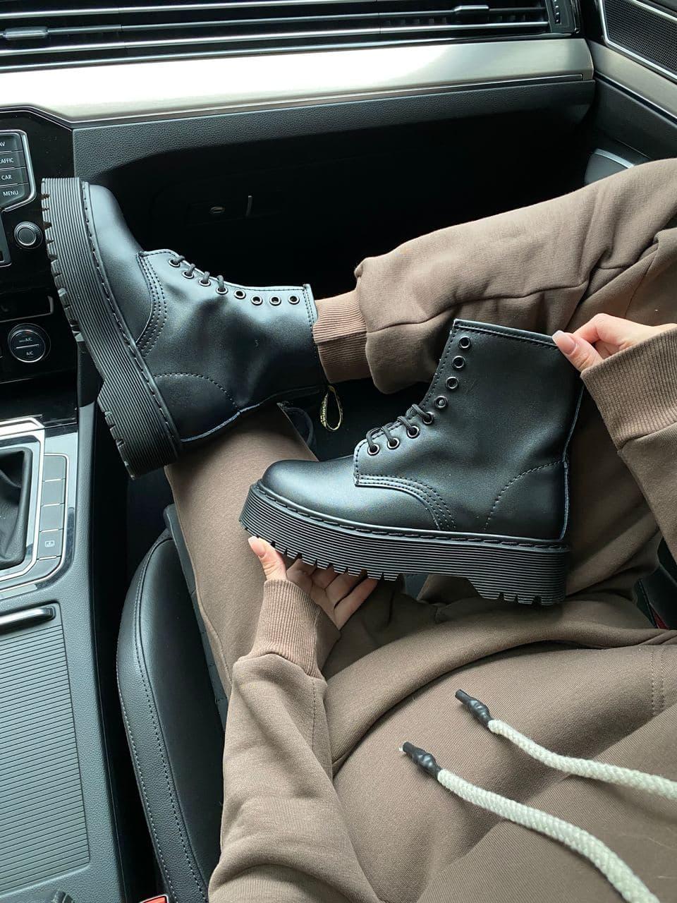 Dr. Martens JADON Black No Logo 2