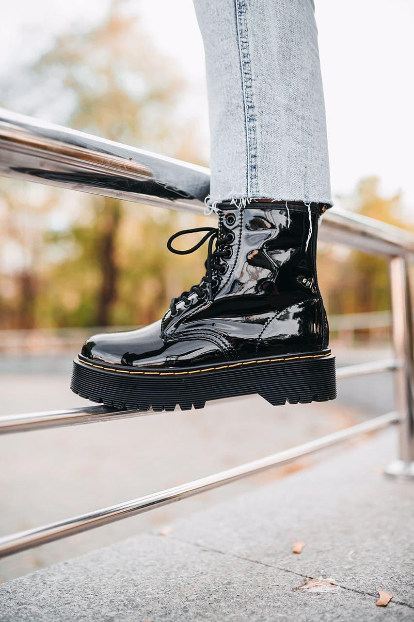 Dr. Martens JADON Patent Black No Logo 1