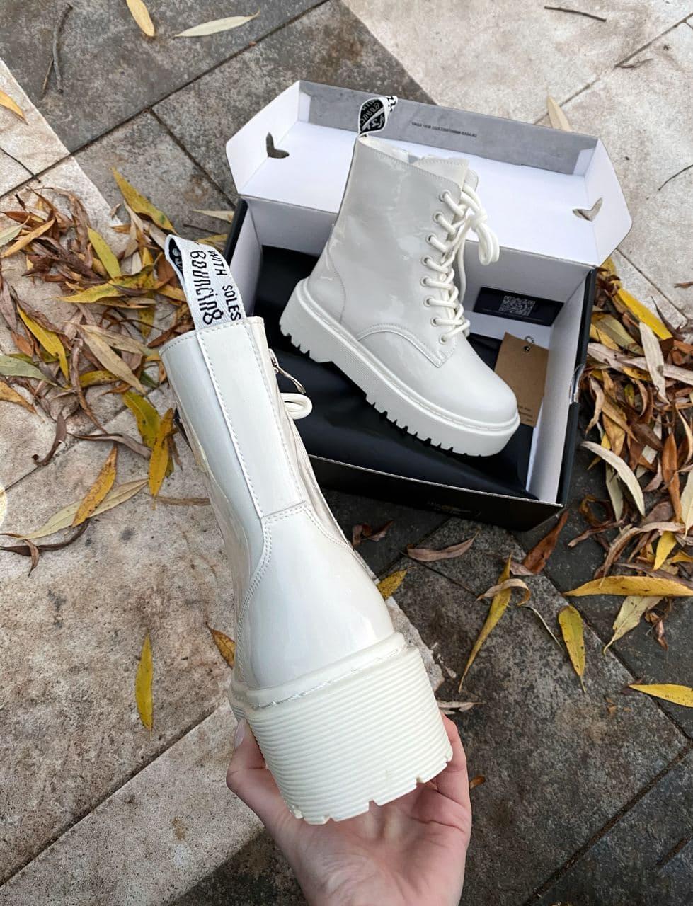 Dr. Martens JADON White Patent Premium No Logo (Молнія)