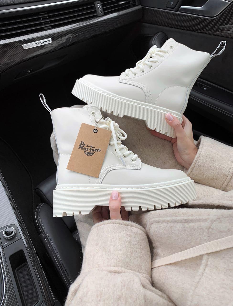 Dr. Martens JADON Mono Cream No Logo