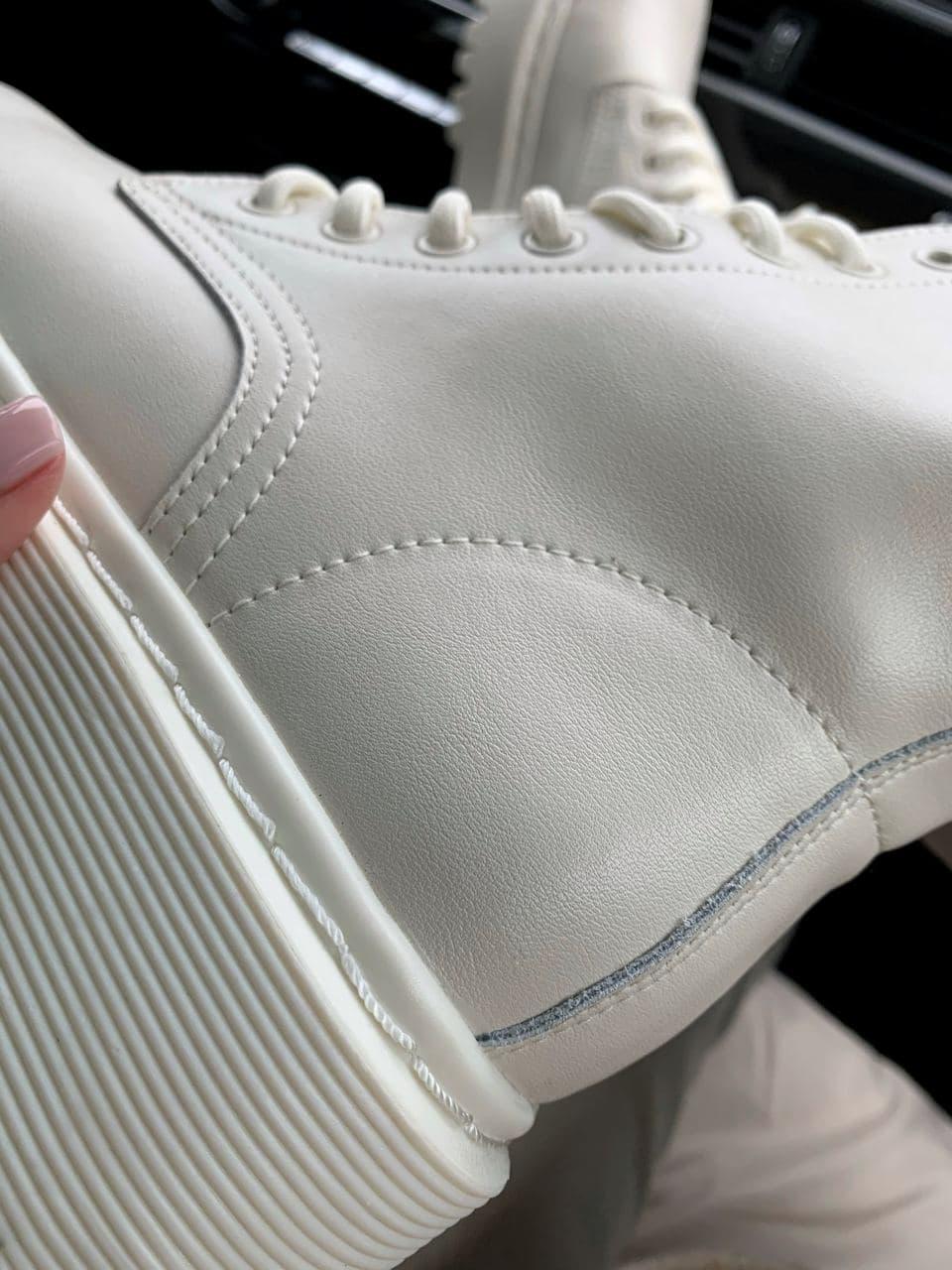 Dr. Martens JADON Mono Cream No Logo
