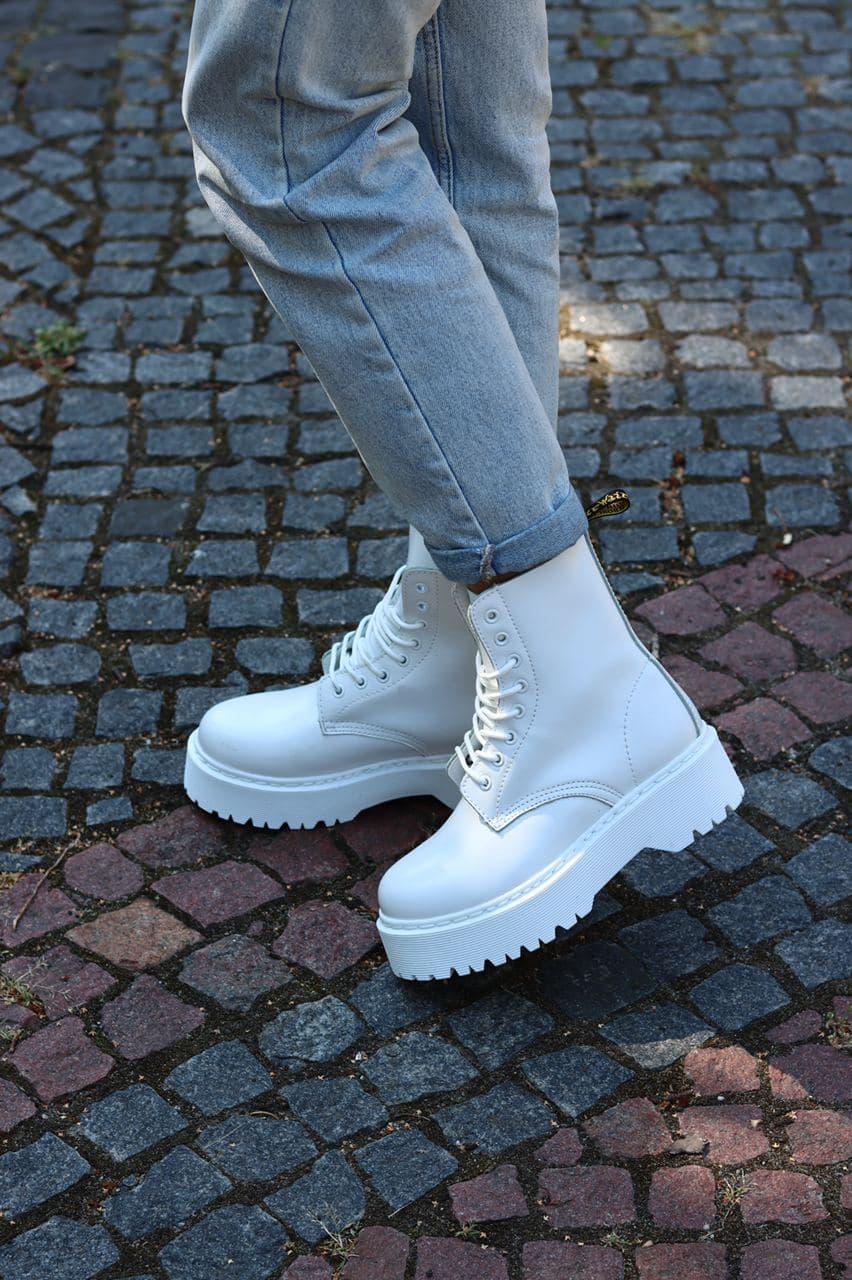 Dr. Martens JADON Mono White No Logo