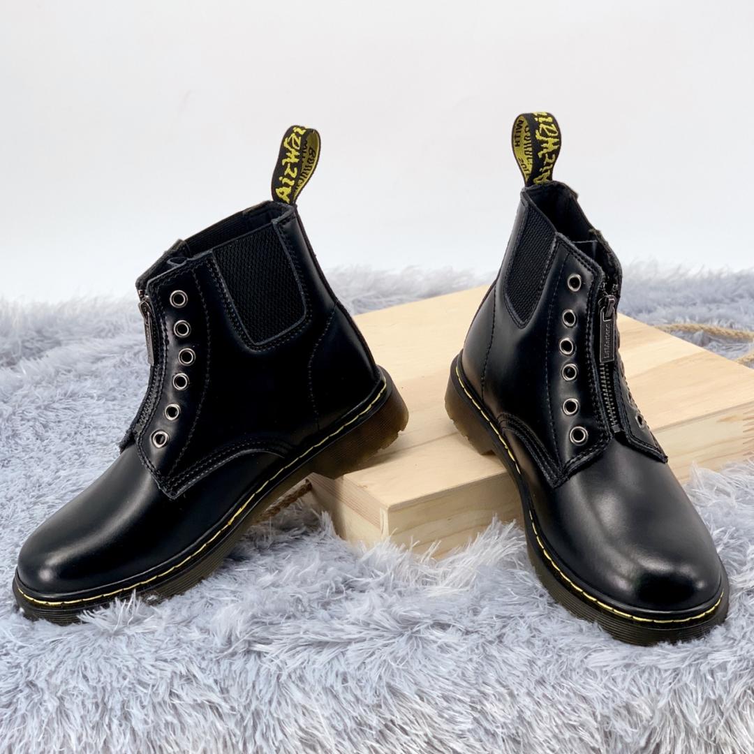 Dr. Martens Chelsea 101 Gusset Black