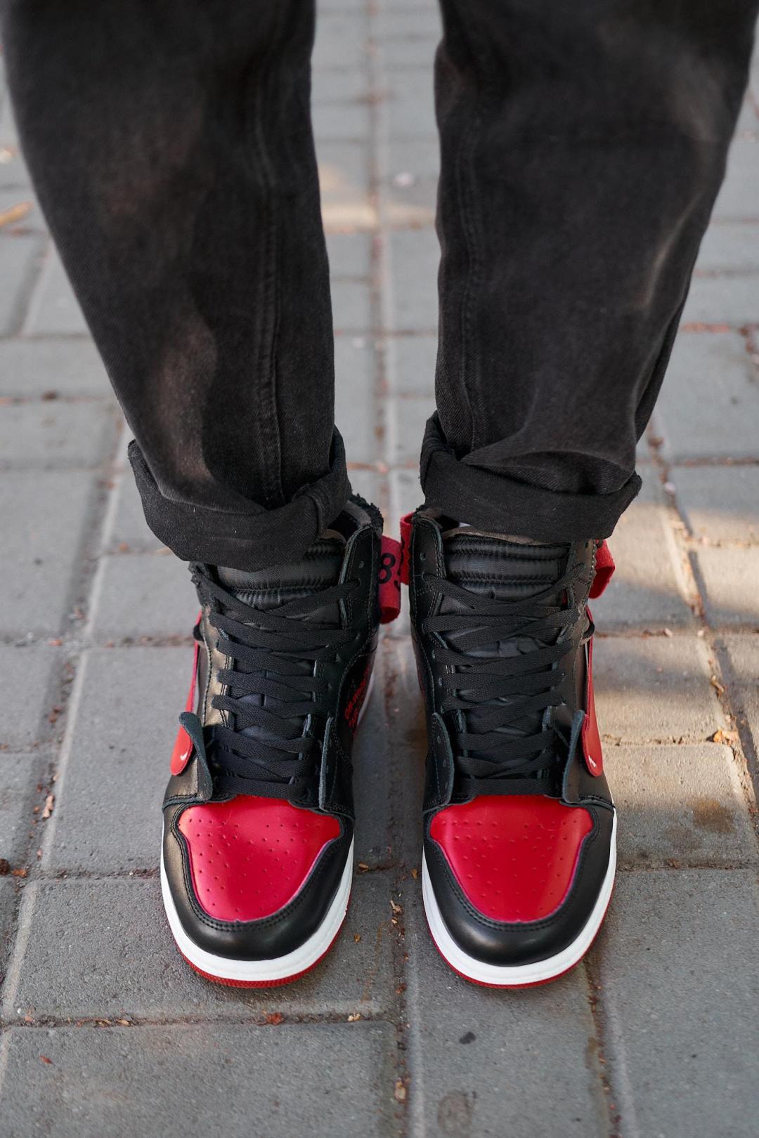 Nike Air Jordan 1 Off-White Bred