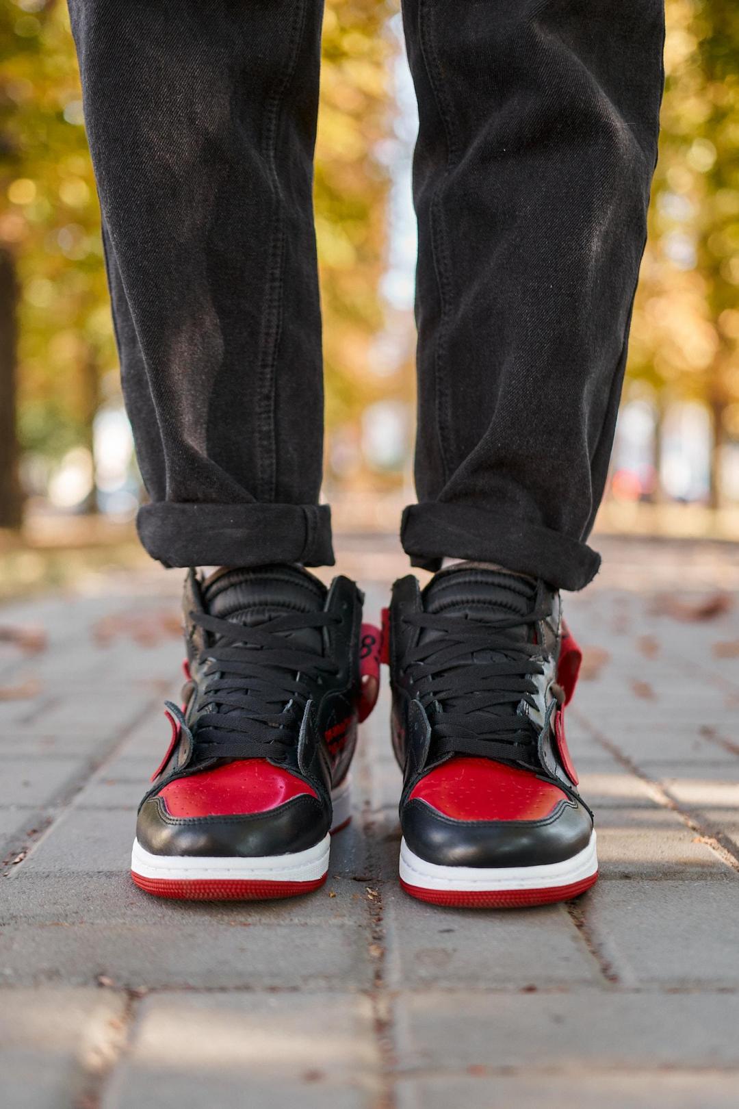 Nike Air Jordan 1 Off-White Bred