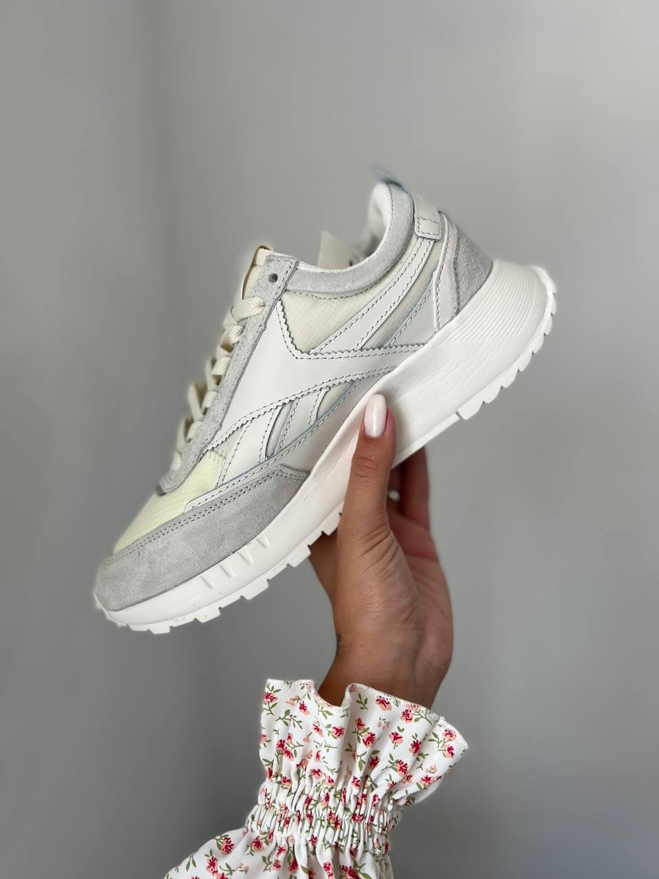 Reebok Classic White v2