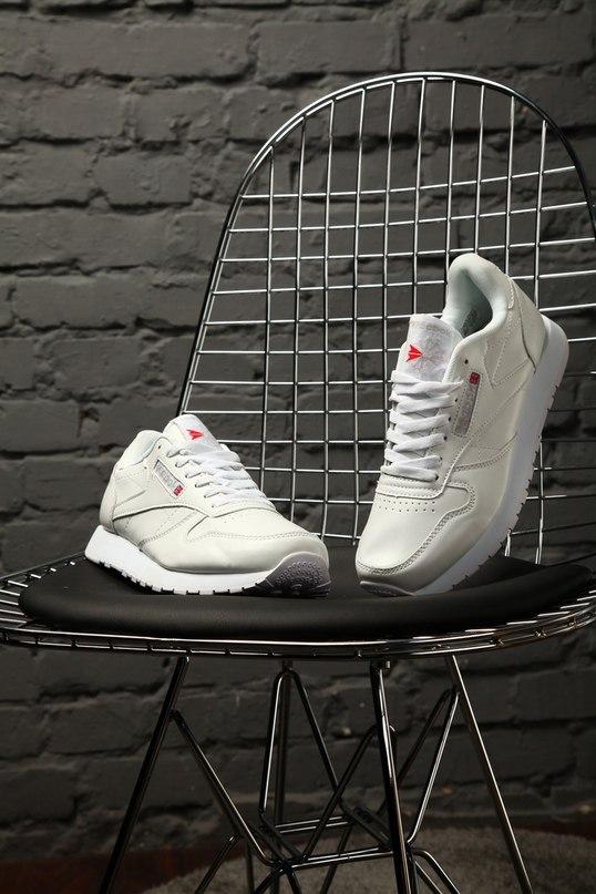 Reebok Classic White 3
