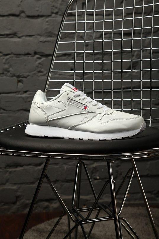 Reebok Classic White 3