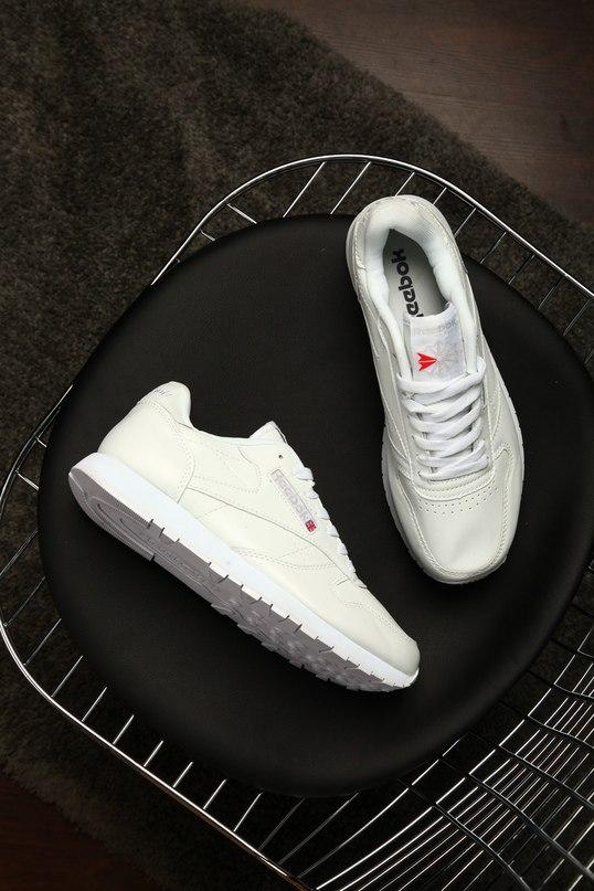 Reebok Classic White 3