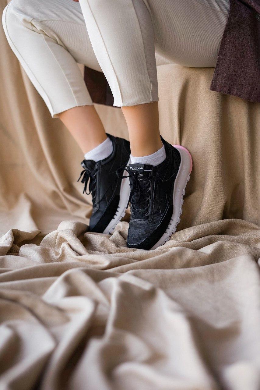 Reebok Classic Black White Pink