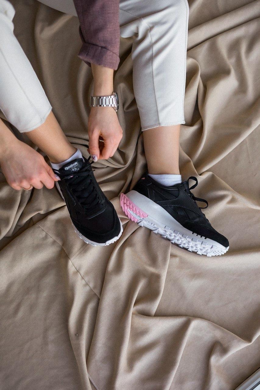 Reebok Classic Black White Pink