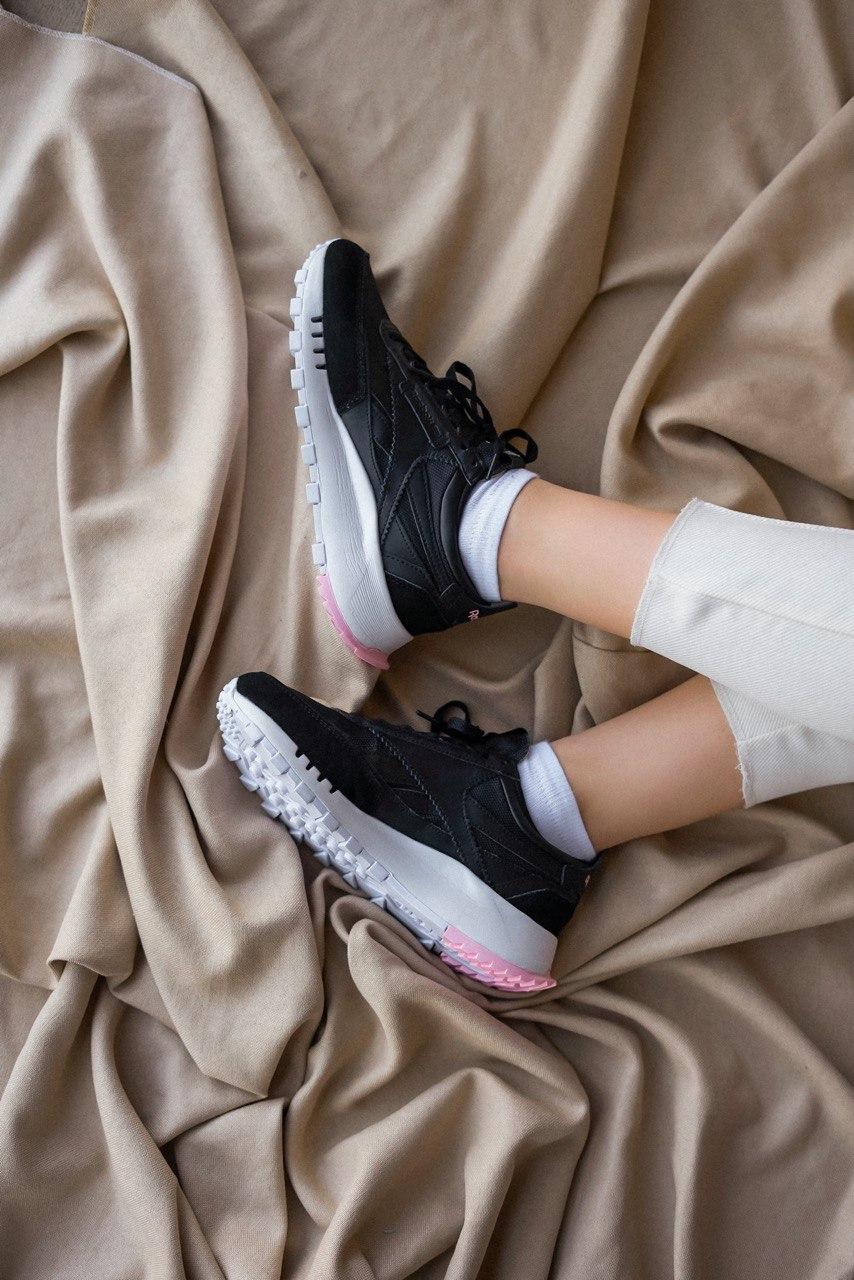Reebok Classic Black White Pink
