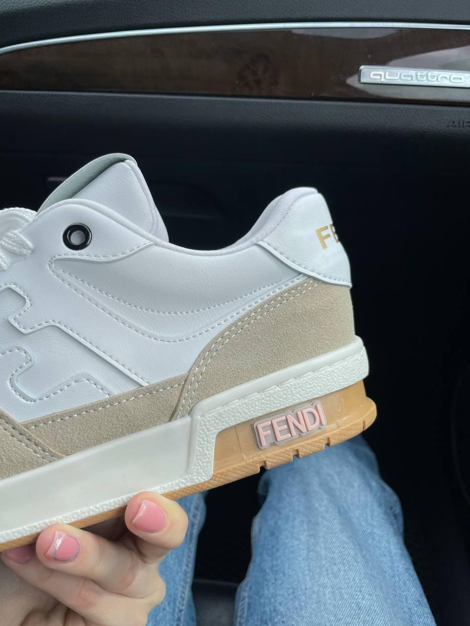 Fendi Sneakers Beige
