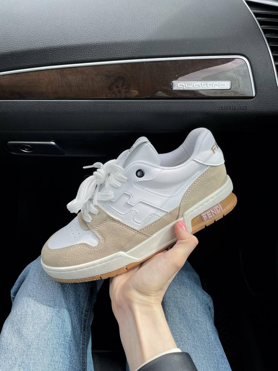 Fendi Sneakers Beige
