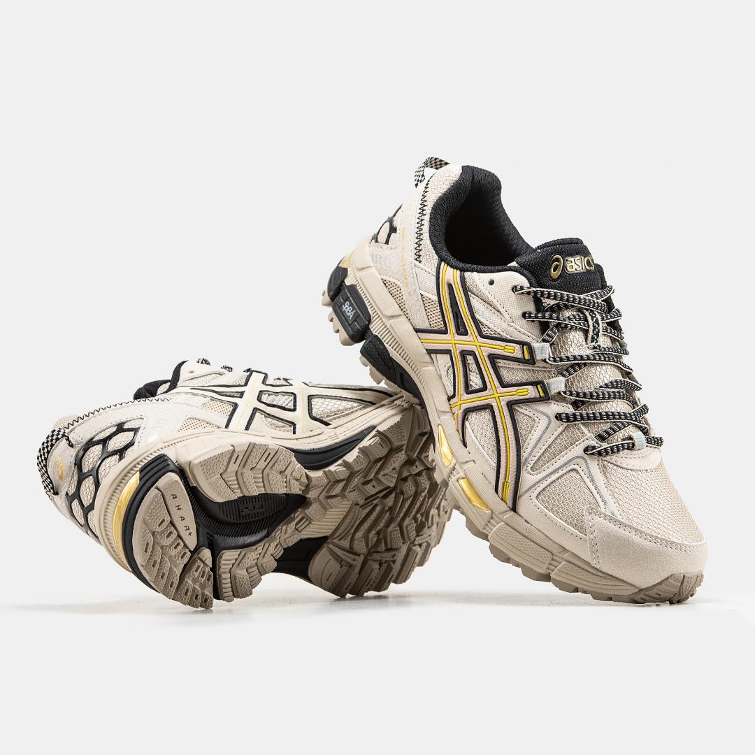 Asics Gel-Kahana Beige