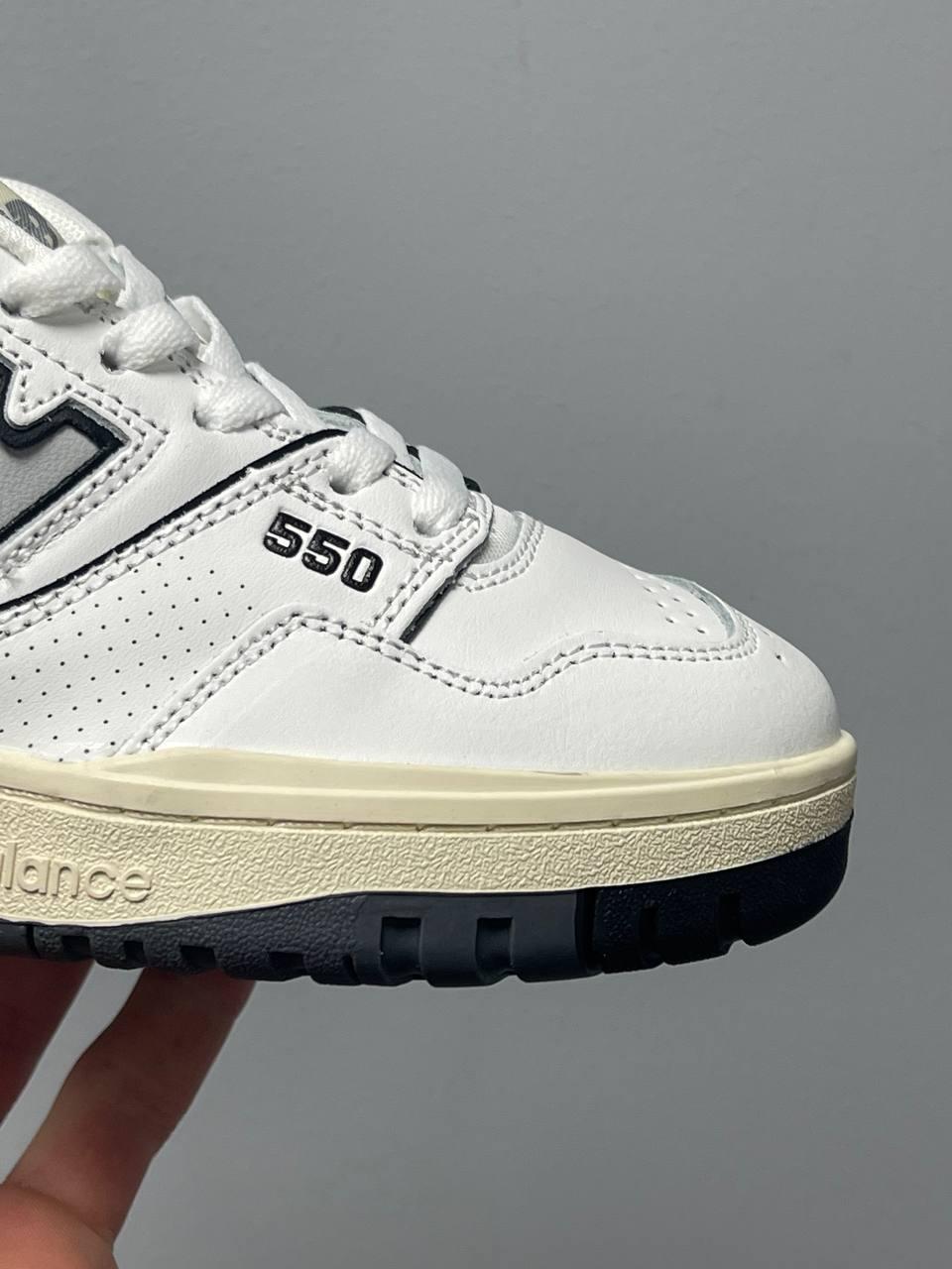 New Balanve 550 White Black Grey Logo
