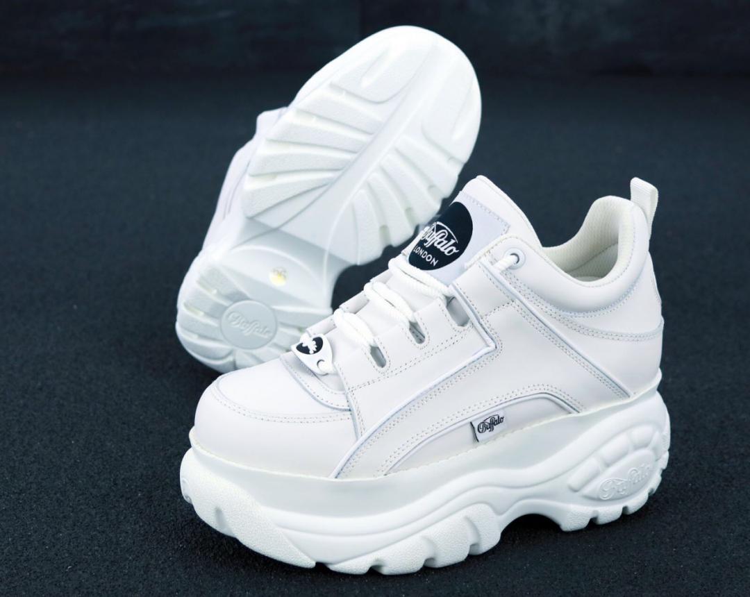 Buffalo London White 2