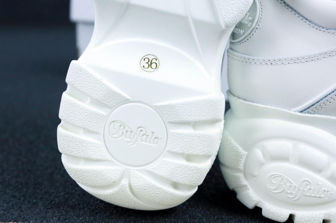 Buffalo London White 2