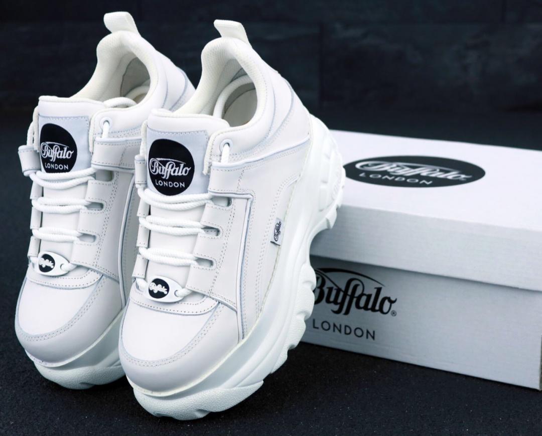 Buffalo London White 2
