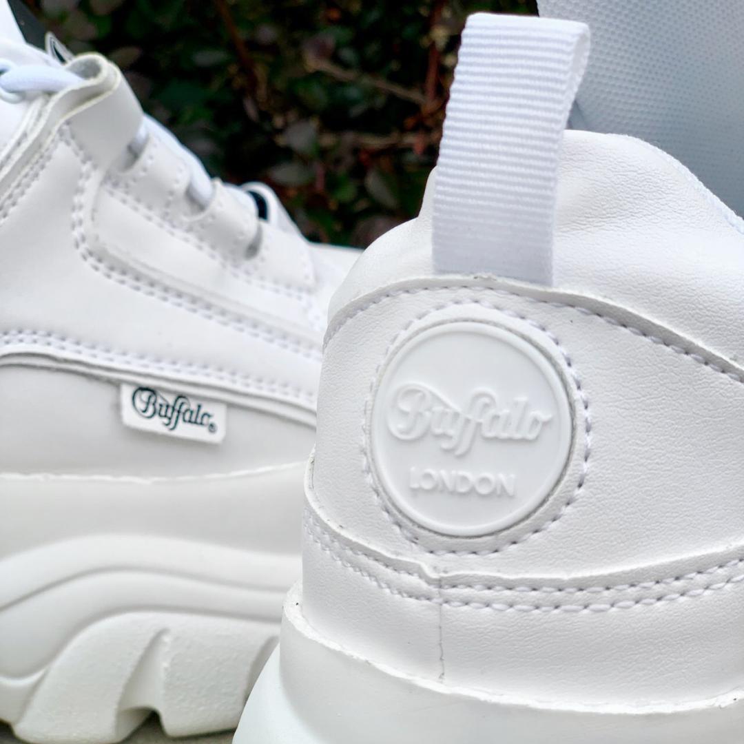 Buffalo London White 2