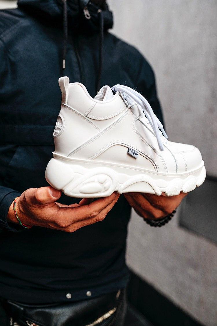 Buffalo London White 3