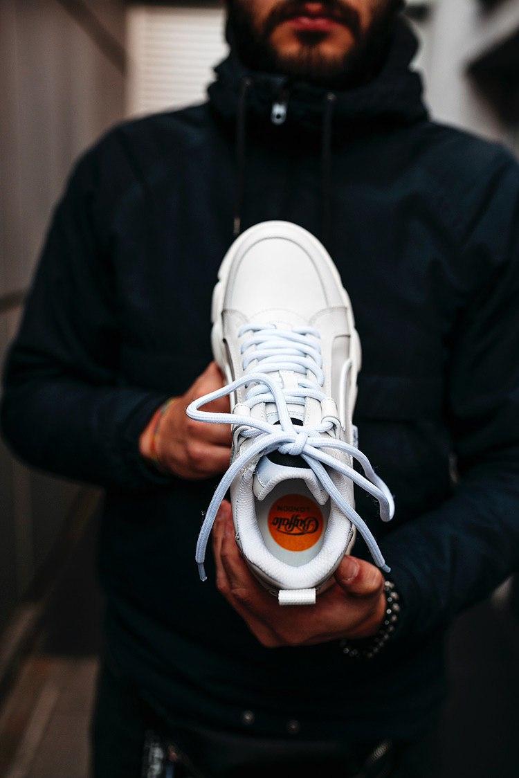 Buffalo London White 3