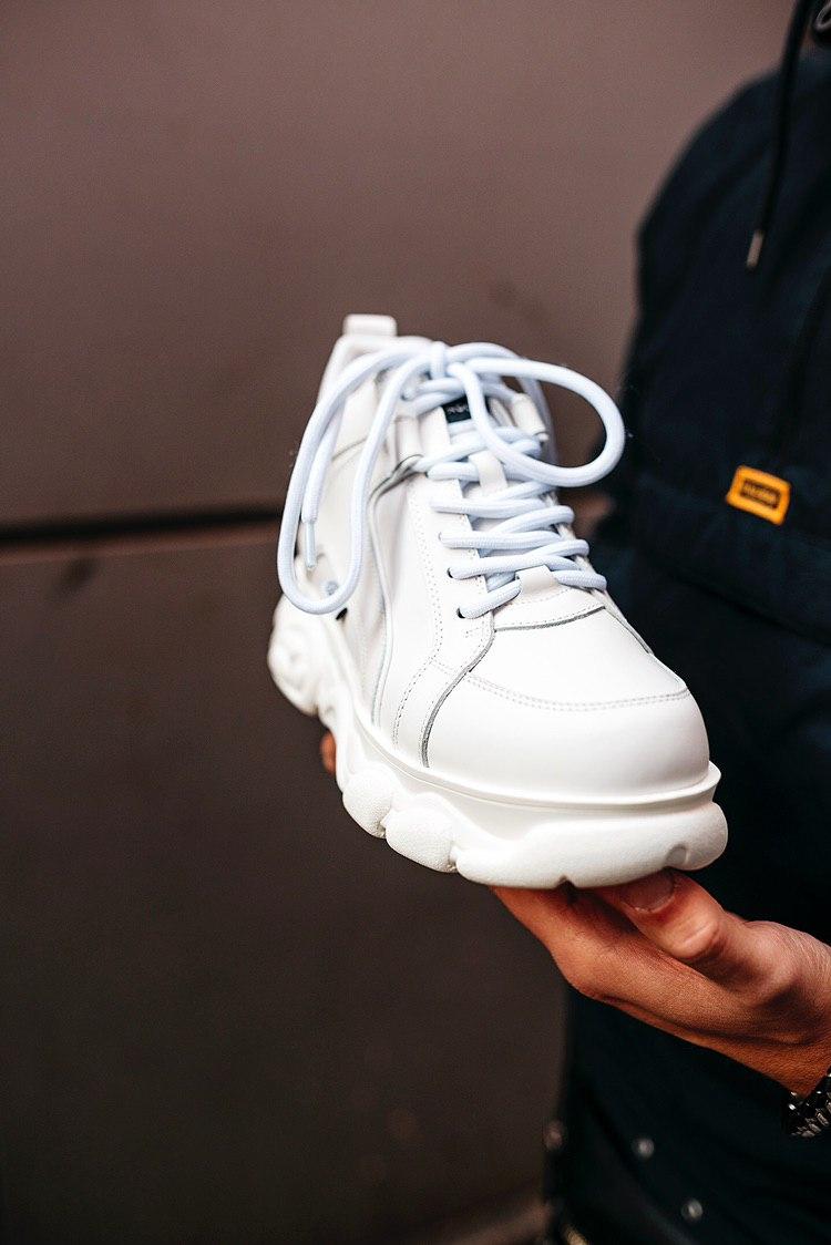 Buffalo London White 3