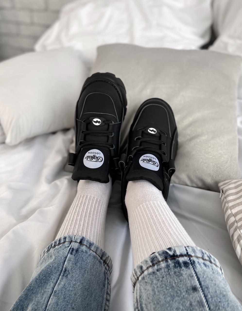 Buffalo London Black 5