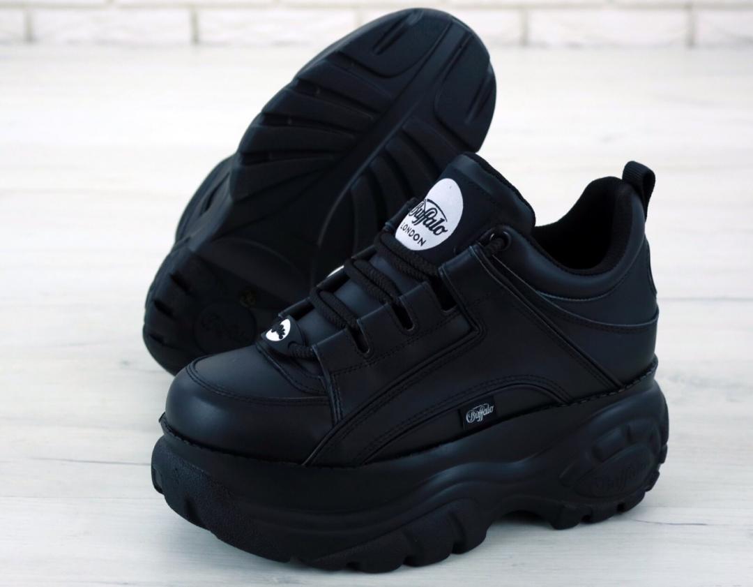 Buffalo London Black